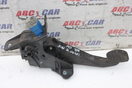 Pedala ambreiaj Dacia Logan 2 2012-2020 465033510R