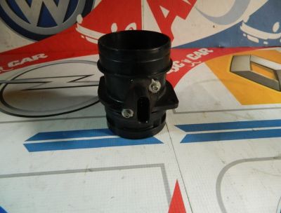 Debitmetru aer VW Passat B7 2.0 TDI 06J906461D