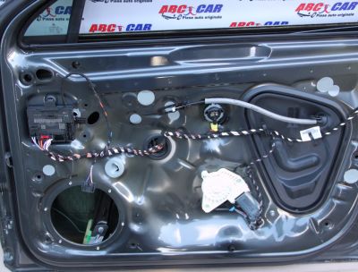 Motoras macara usa dreapta fata VW Golf 7 2014-2020 5Q4959802B