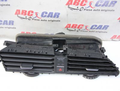 Grila centrala VW Tiguan AD1 2016-2023 5NB815720