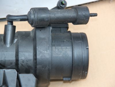 Debitmetru aer Audi A4 B9 8W 2.0 TDI 2015-In prezent 03L906461A, 0281002956