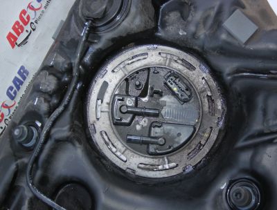 Pompa combustibil Mercedes C-Class W205 2014-2021 A2054701694