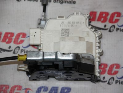 Broasca usa stanga spate Audi A4 B9 8W 2015-prezent 8X0839015E