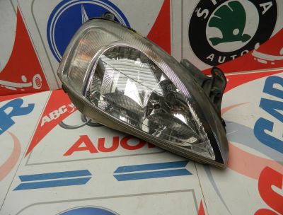 Far dreapta Opel Corsa C 2000-2006