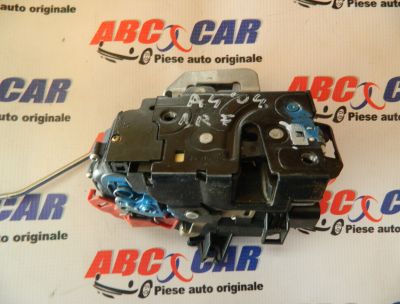 Broasca usa dreapta fata Audi A4 B6 8E 2000-2005 8E1837016C