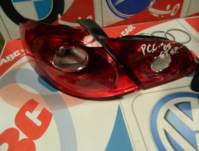 Stop stanga capota Vw Passat CC