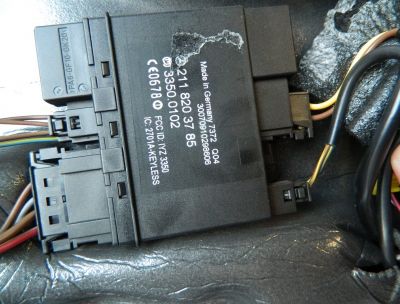 Modul keyless dreapta spate Mercedes CLS W219 COD : 2118203785