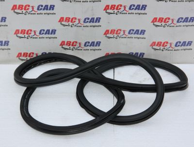 Cheder usa dreapta spate VW Golf 7 2014-2020 hatchback 5G6867914B