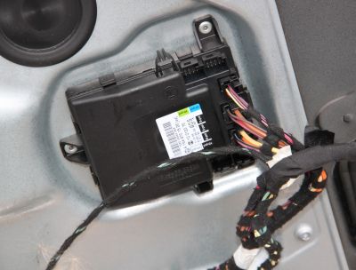 Modul usa stanga fata Mercedes R-Class W251 2006-2017 A1648701526