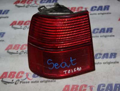 Stop stanga caroserie Seat Toledo 1L 1991-1999 1L0945095A