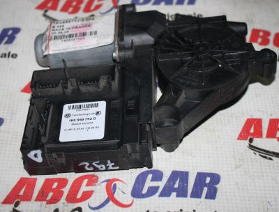 Motoras geam dreapta fata Seat Toledo 3 (5P2)  2005-2010 1K0959702G, 1K0959792D