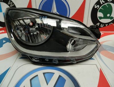 Far dreapta VW Up 2011-In prezent