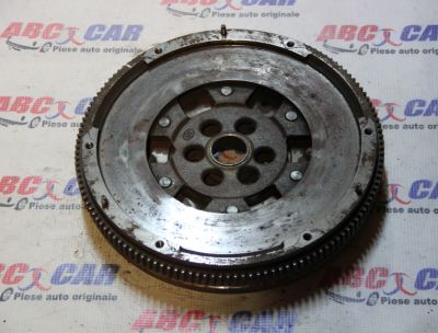 Volanta cutie automata VW Passat B6 2.0 TDI 2005-2010 03L105266K