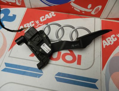 Pedala acceleratie Opel Zafira B 1.9 CDTI COD : 9202341BT