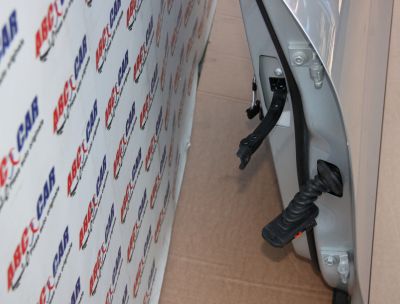 Opritor usa stanga fata VW Touareg (7P) 2010-2018
