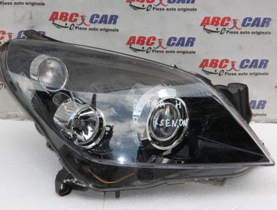 Far dreapta xenon Opel Astra H 2005-2009