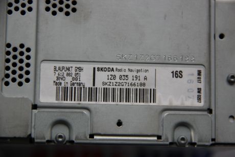 Radio CD cu navigatie Skoda Octavia 2 (1Z3) 2004-2013 1Z0035191A
