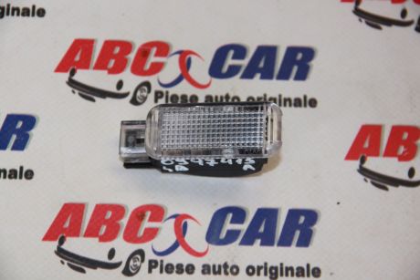 Lampa torpedou Audi Q7 4L 2005-2015 4B0947415A