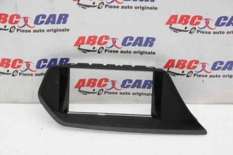 Ornament navigatie E-CLASS W207 Coupe cod: A2076800236 model 2012