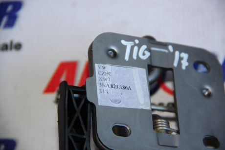Blocator capota VW Tiguan (AD1) 2016-2023  5NA823186A