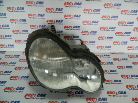 Far dreapta cu xenon Mercedes C-Class W203 model 2001-2007