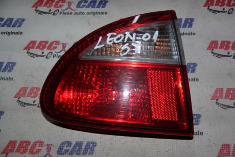 Stop stanga caroserie Seat Leon 1M 1999-2005 1M6945095A