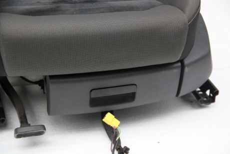 Set scaune fata material textil cu alcantara VW Golf 7 2014-2020