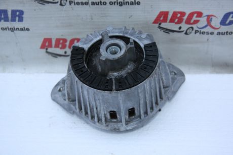 Tampon motor stanga Mercedes C-Class W204 2008-2013 A2122404117