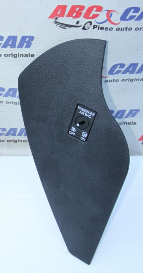 Capac lateral plansa bord dreapta VW Golf 7 2014-2020 5G1858218C