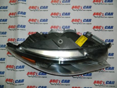 Far dreapta cu xenon VW Passat CC 2008-2012 3C8941752E