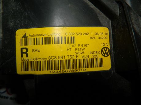 Far dreapta cu xenon VW Passat CC 2008-2012 3C8941752E
