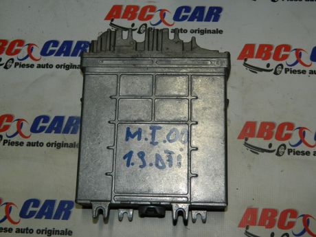 Calculator motor Renault Megane 1 1995-2002 1.9 DTI 8200059883