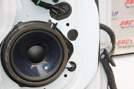 Boxa usa stanga fata Ford Kuga 2 2012-2019