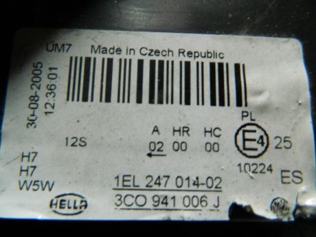 Far dreapta VW Passat B6 2005-2010 3C0941006J