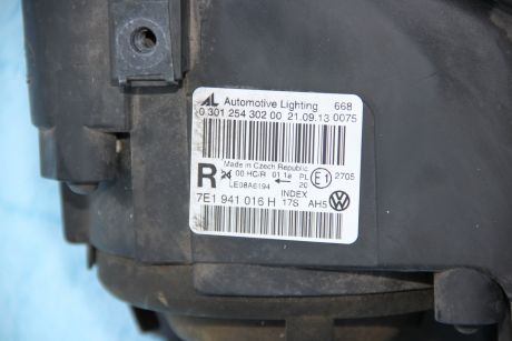 Far dreapta VW Transporter T5 facelift 2010-2015 7E1941016H