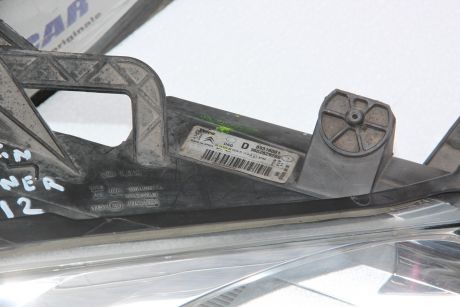 Far dreapta Citroen Berlingo 2008-2012 9682829280