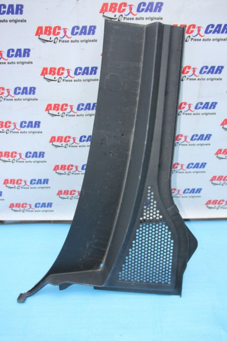 Grilaj stergatoare dreapta VW Passat B8 2015-2023 3G1819404D