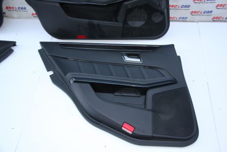 Set tapiterii usa Mercedes E-Class W212 limuzina 2010-2015