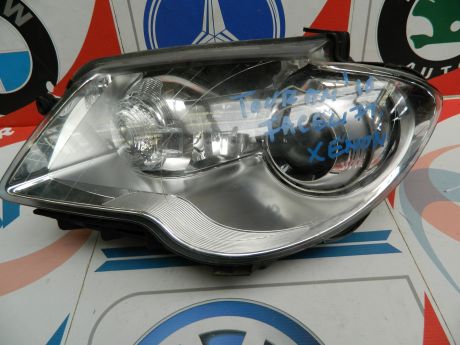 Far stanga cu Xenon VW Touran facelift 2010-2015