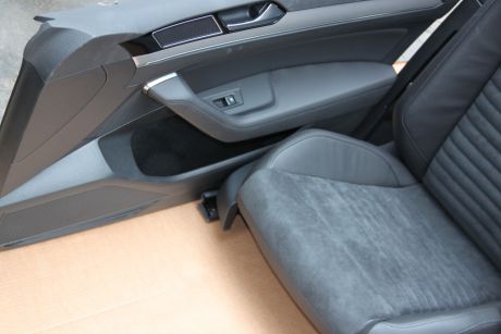 Interior electric (ergoComfort)  din piele si alcantara VW Passat B8 limuzina 2015-2023