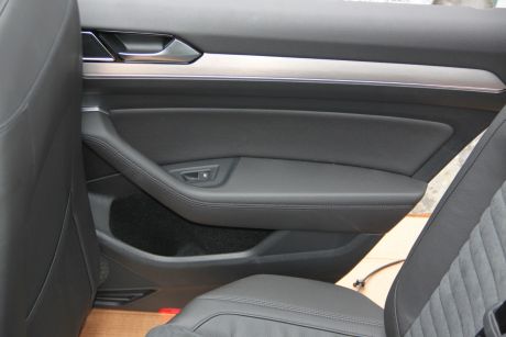 Interior electric (ergoComfort)  din piele si alcantara VW Passat B8 limuzina 2015-2023