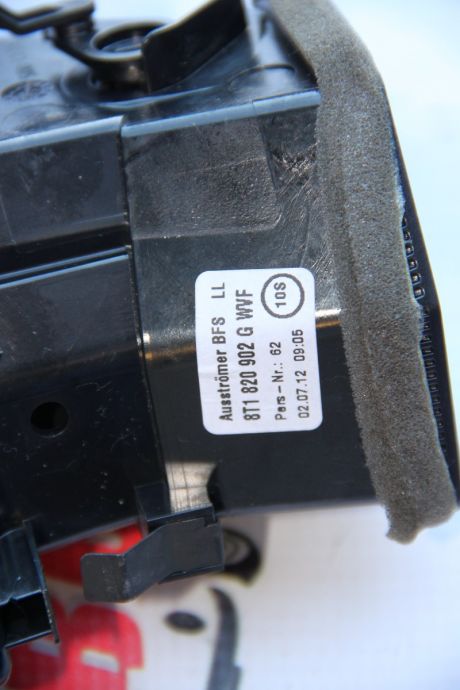 Grila bord aer Audi A4 8K 8K 2008-2015 8T1820902G