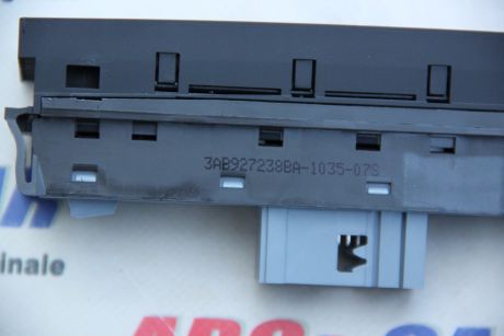 Butoane comanda consola centrala VW Passat CC 2008-2016 2.0 TSI 3AB927238BA