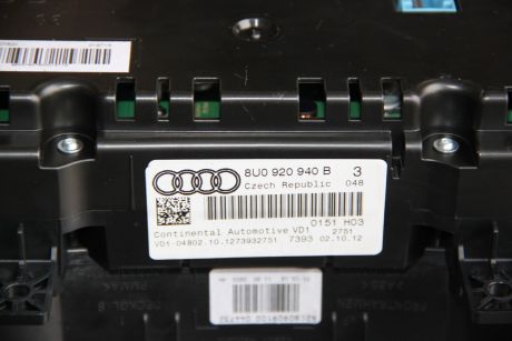 Ceasuri de bord Audi Q3 8U 2011-2018 2.0 TFSI 8U0920940B