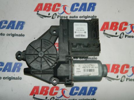 Motoras macara usa dreapta fata VW Touran 1 2003-2009 Cod: 1K0959792D