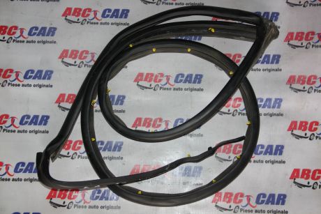 Cheder usa stanga spate Audi Q7 4M 2016-prezent 4M0839119B