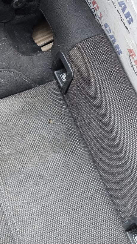 Interior textil cu mici defecte VW Passat B8 variant 2015-2023