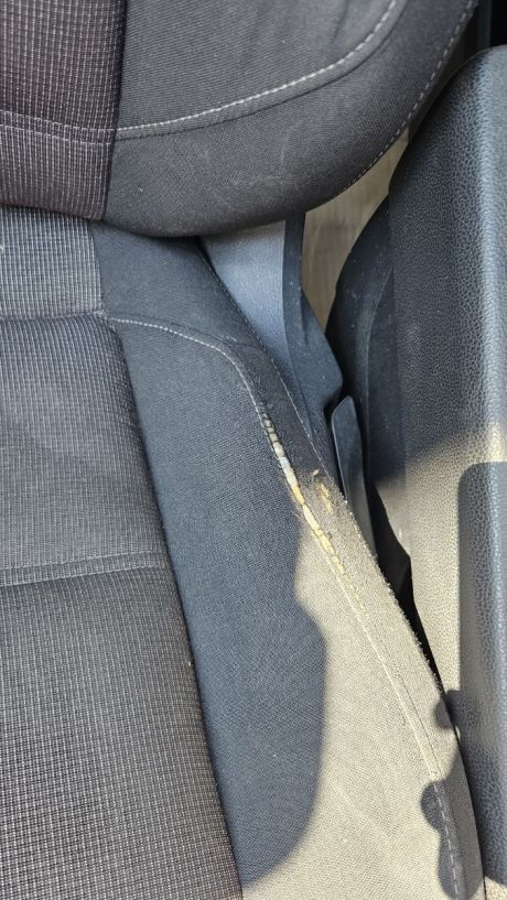 Interior textil cu mici defecte VW Passat B8 variant 2015-2023