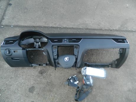 Kit plansa bord Skoda Octavia 3
