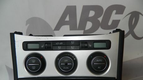 Panou comanda clima VW Passat B6 Cod: 3C0907044DA